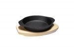 CAST IRON MINI SKILLET. ROUND TRIVET