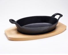 SIZZLER OVAL - CAST IRON DISH & TRIVET