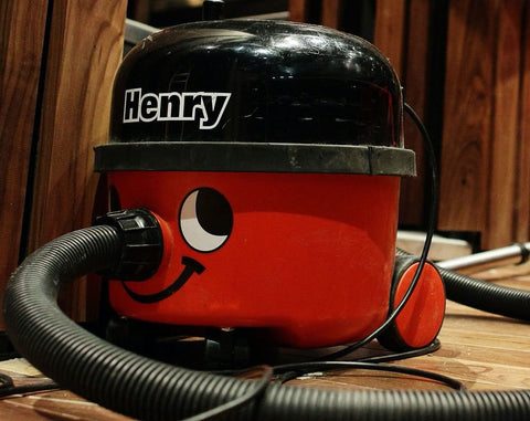 COMMERCIAL VACUUM CLEANER