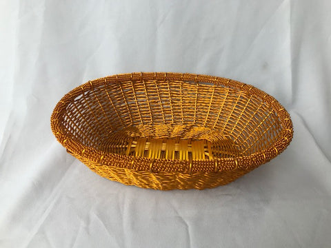 WIRE OVAL BASKET IN GOLD POLISH